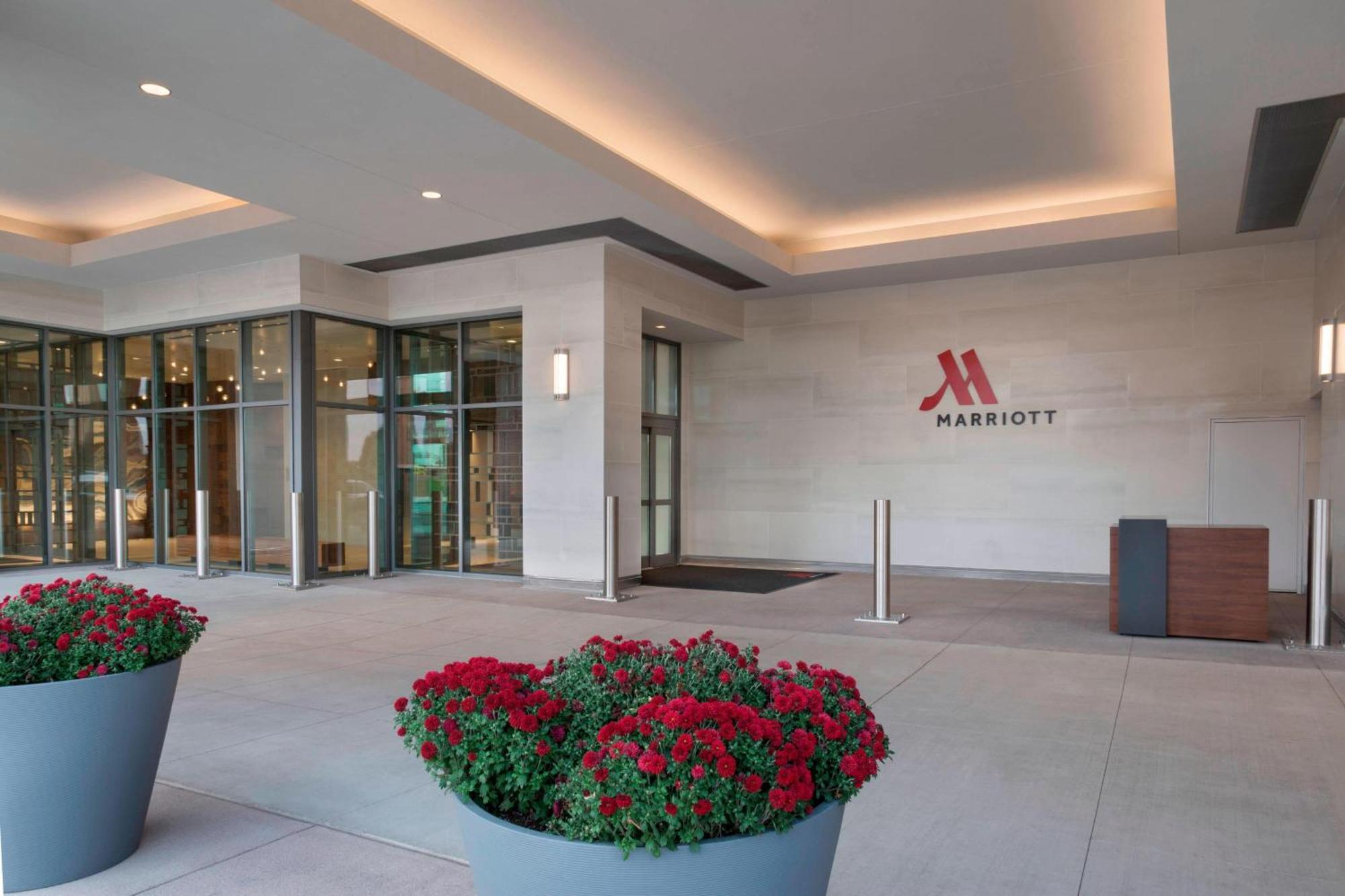 Buffalo Marriott At Lecom Harborcenter Exteriér fotografie