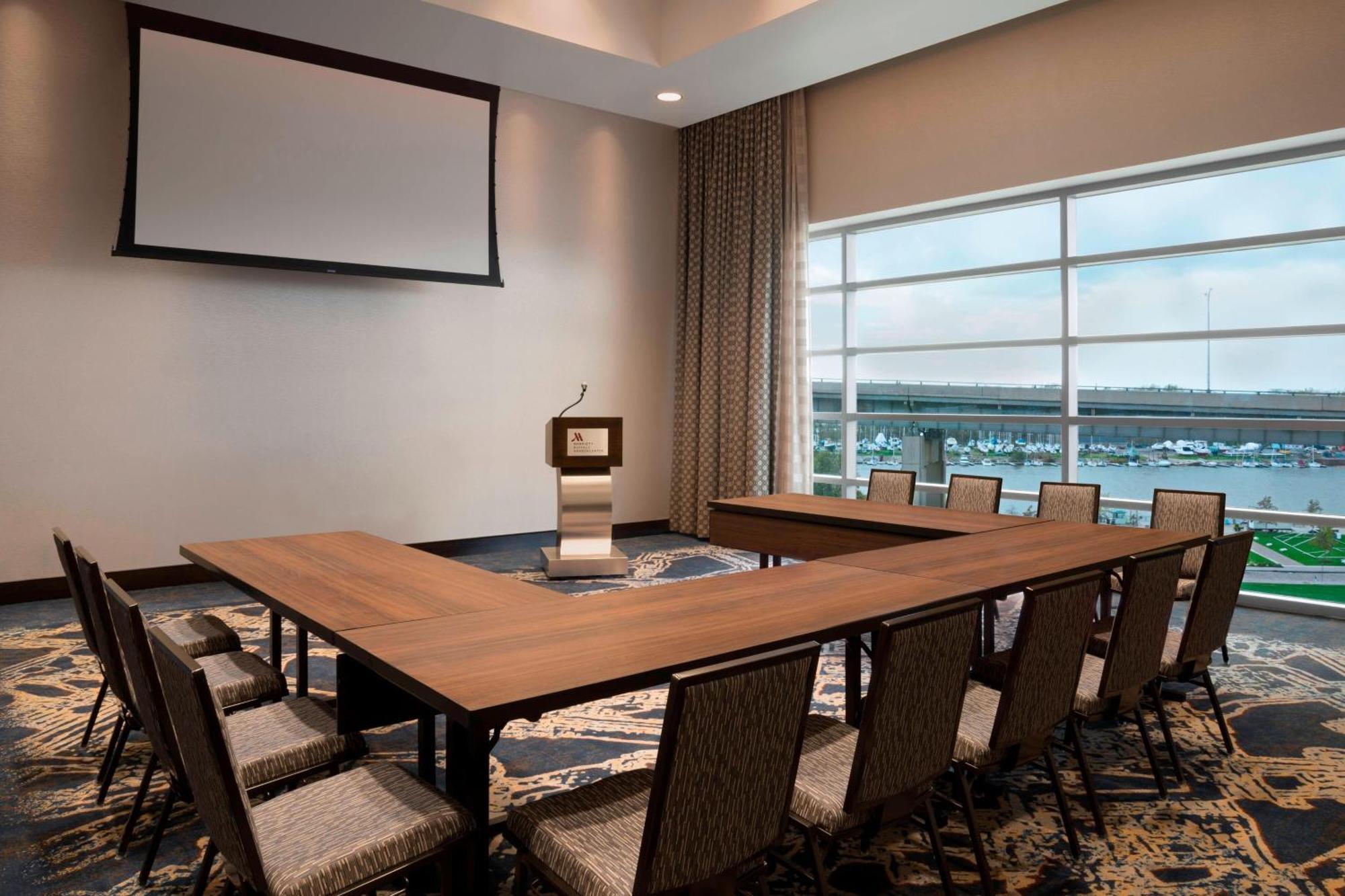 Buffalo Marriott At Lecom Harborcenter Exteriér fotografie